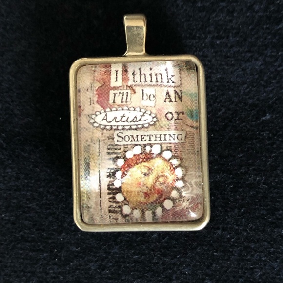Sally Jean "Artist " Pendant NWOT - Picture 2 of 4